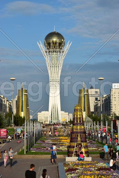 Астана - Башня "Байтерек". Казахстан 