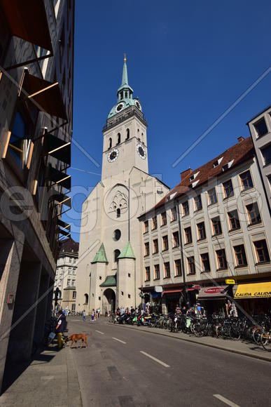 Германия. Мюнхен. Фасад старинного здания 