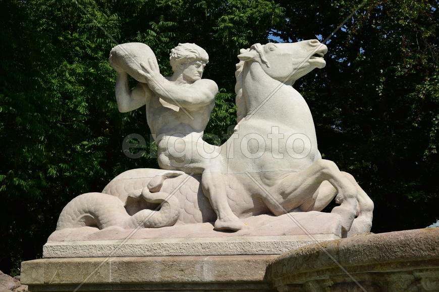 Деталь фонтана Виттельсбахов в Мюнхене