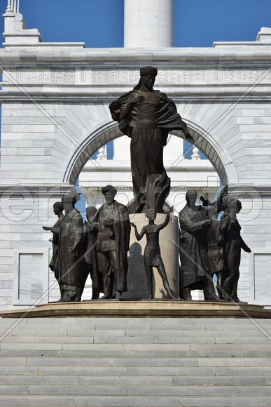 Уличная скульптура Астаны