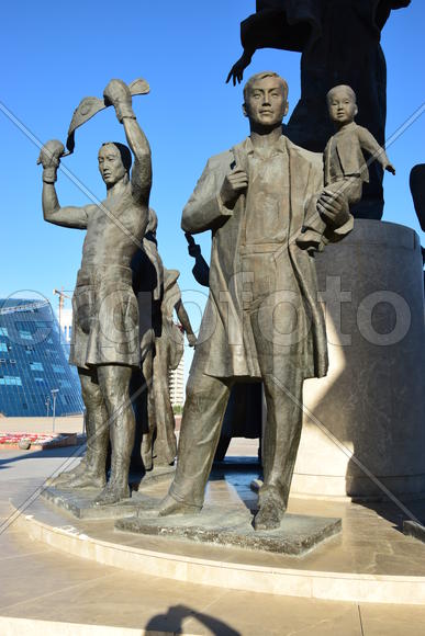 Астана - уличная скульптура