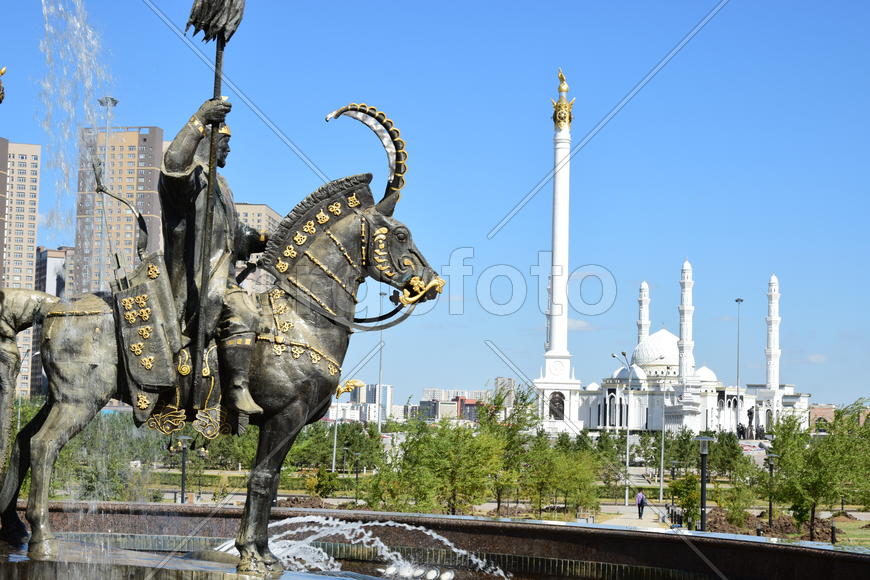 Астана - уличная скульптура. Достопримечательности Казахстана. 