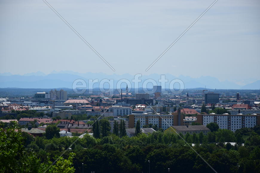 Германия, Мюнхен. Панорамный вид на город 
