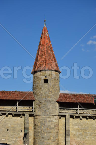 Исторический город Ротенбург в Баварии. Башня крепости 
