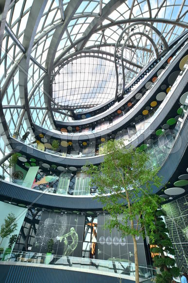 Интерьер стеклянной сферы "Нур-Алем". Казахстан