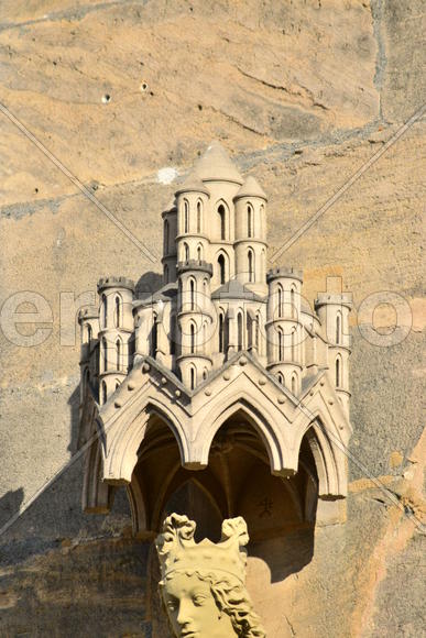 Германия - город Бамберг. Фрезка на фасаде здания 