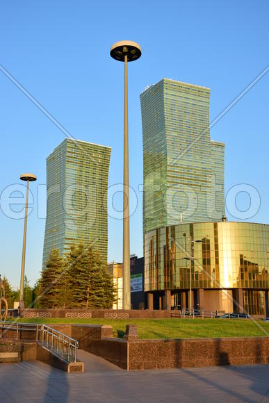 Астана - городская архитектура. Современные многоэтажные здания. Казахстан 