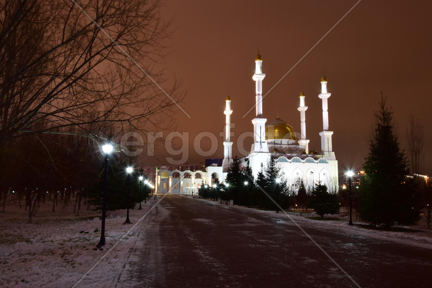 Астана - Мечеть НУР-АСТАНА 