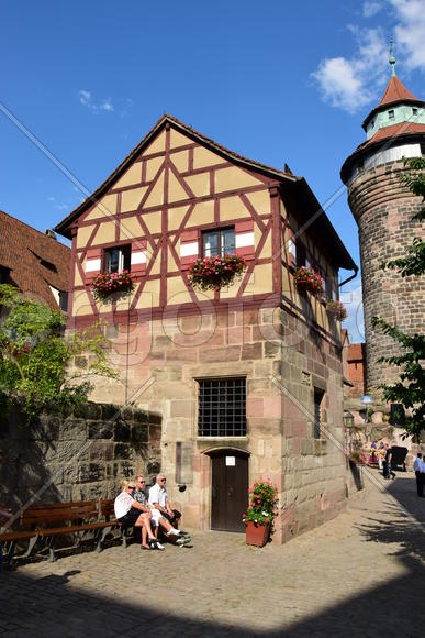 Германия - город Нюрнберг. Фасад исторического здания 