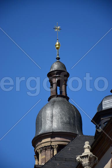 Германия - Город Вюрцбург, Крыша здания 