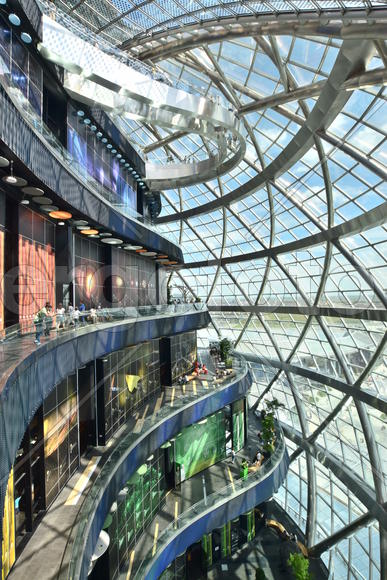 Интерьер стеклянной сферы "Нур-Алем". Казахстан