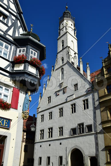 Исторический город Ротенбург в Баварии. Древнейшие здания 