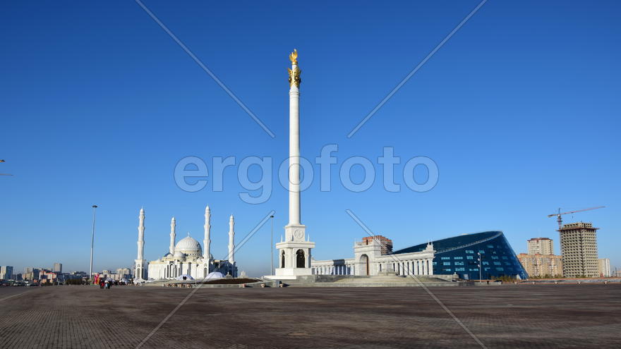 Астана - Площадь независимости