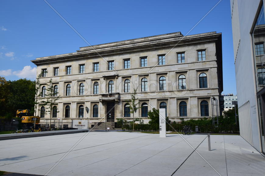 Германия. Мюнхен. Фасад старинного здания 