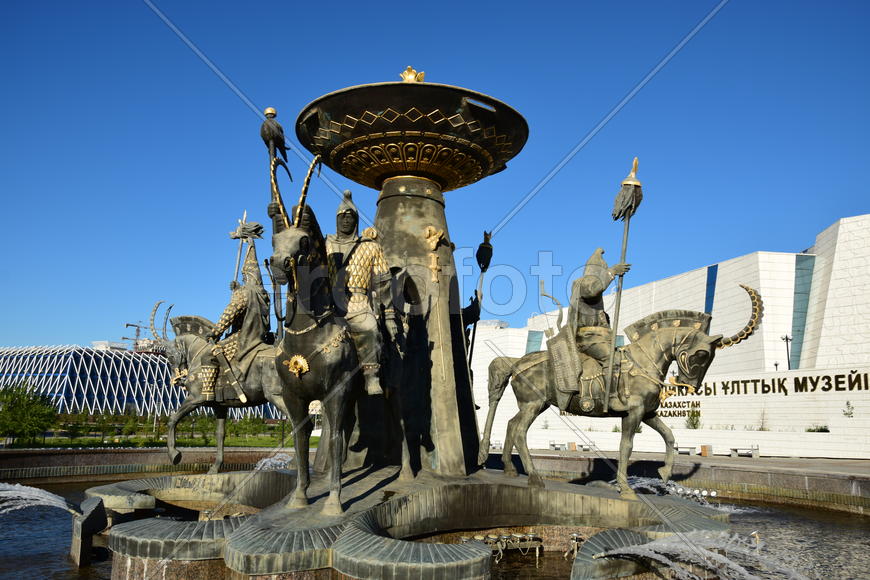 Астана - уличная скульптура