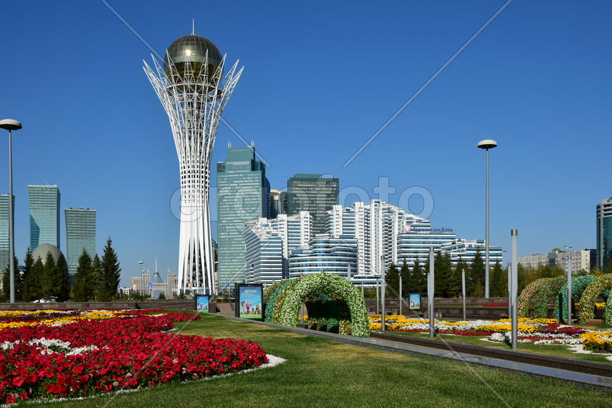 Башня "БАЙТЕРЕК" в Астане