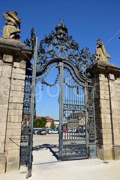 Германия - Город Вюрцбург, кованные ворота 