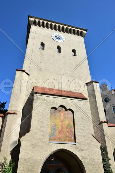 Германия. Мюнхен. Башня старинного здания 