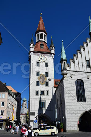 гЕрмания. Мюнхен. Башня старинного здания 