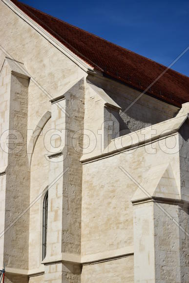 Германия - город Регенсбург. Фасад старинного здания 