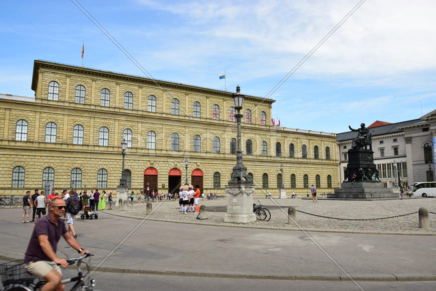 Германия. Мюнхен. Памятник Архитектуры