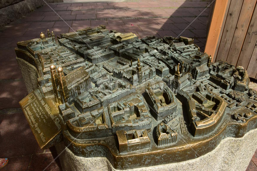 Германия. Мюнхен. Скульптура сторого города