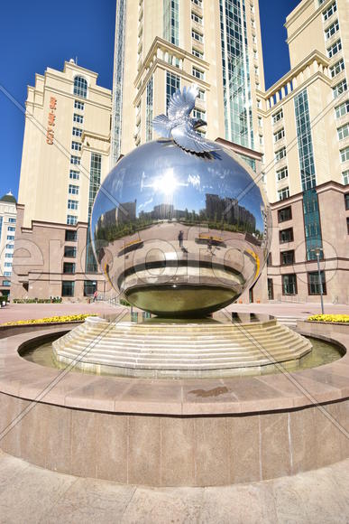 Астана - уличная скульптура