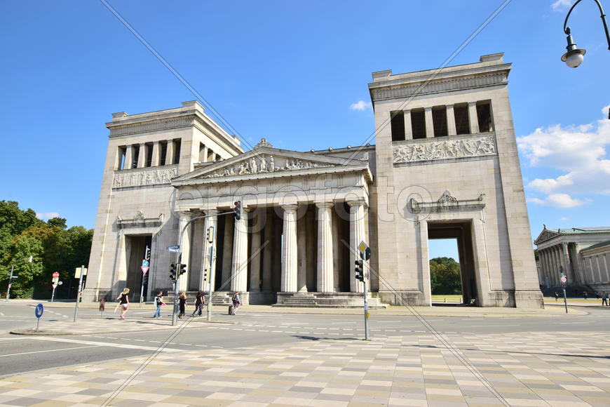 Германия. Мюнхен. Фасад старинного здания 