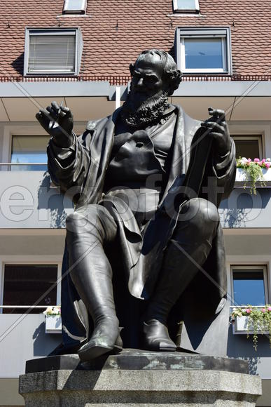 Германия - город Нюрнберг. Памятник