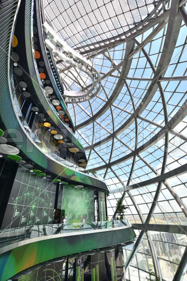 Интерьер стеклянной сферы "Нур-Алем". Казахстан