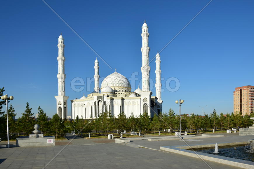 Мечеть "Хазрет Султан" в Астане. Казахстан 
