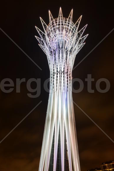 Башня "БАЙТЕРЕК" в Астане