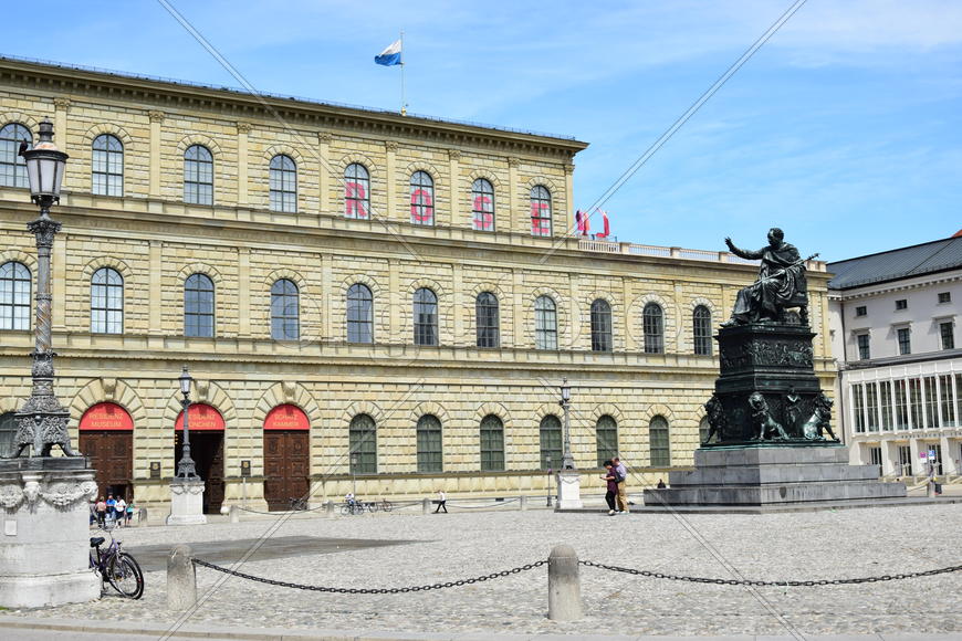 Германия. Мюнхен. Памятник Архитектуры