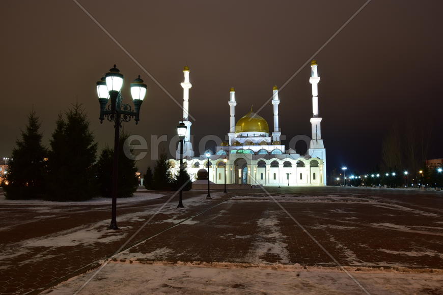 Астана - Мечеть НУР-АСТАНА 