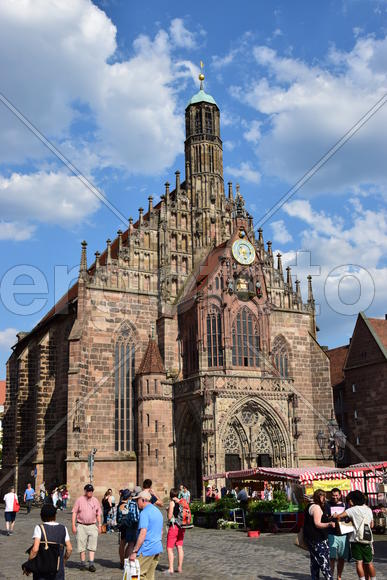 Германия - город Нюрнберг. Фасад здания 