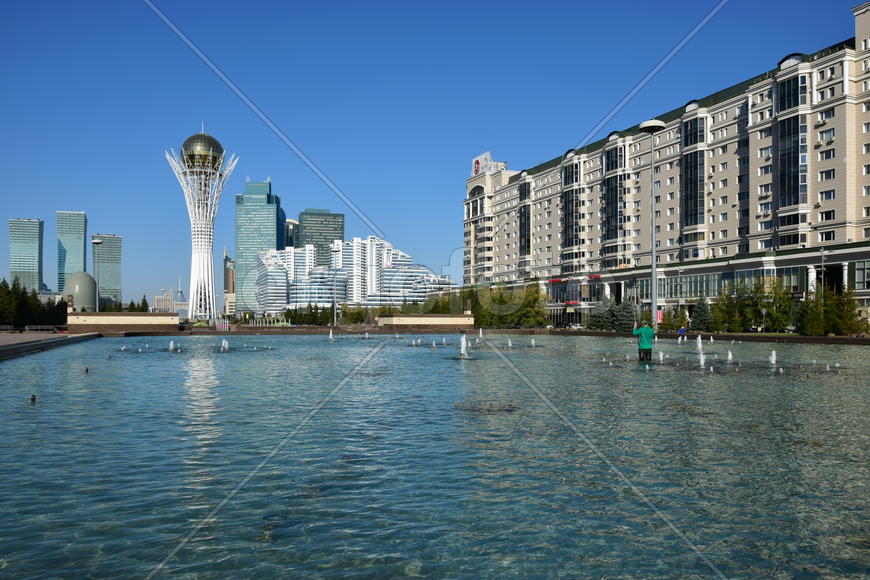 Башня "БАЙТЕРЕК" в Астане