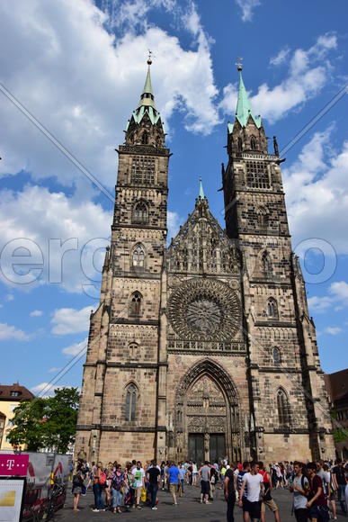 Германия - город Нюрнберг. Фасад здания 