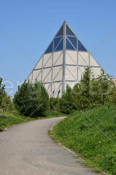 Астана-Пирамида 