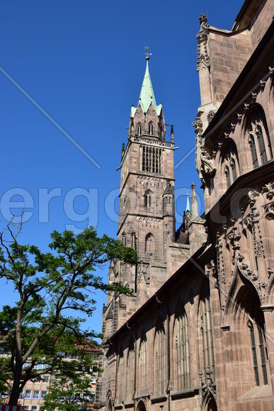 Германия - город Нюрнберг. Фасад старинного здания 