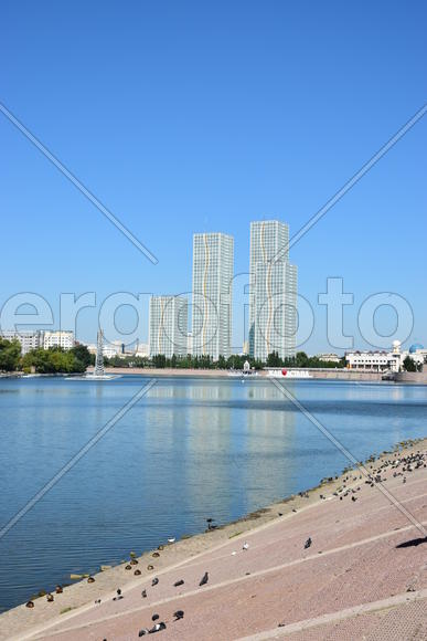 Астана - многоэтажные современные здания. Казахстан 