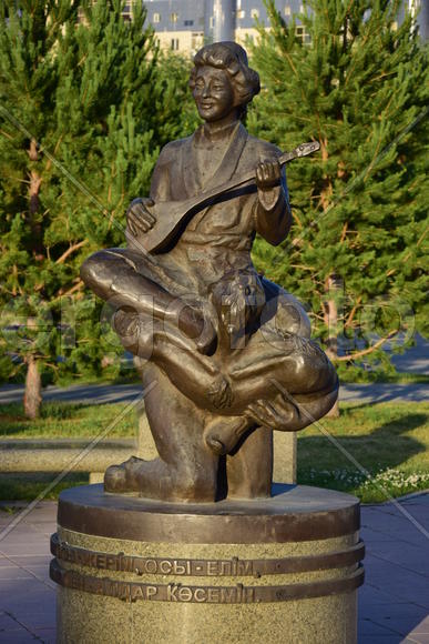 Уличная скульптура Астаны