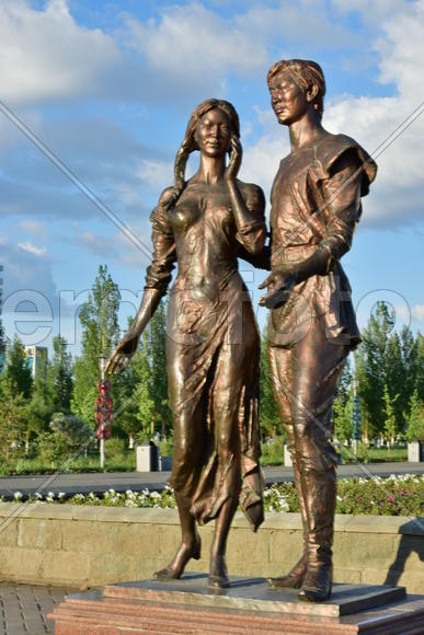 Уличная скульптура Астаны