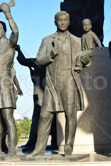 Астана - уличная скульптура