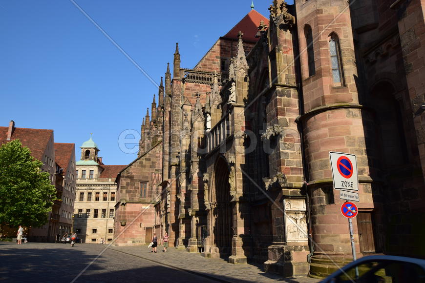 Германия - город Нюрнберг. Фасад исторического здания 