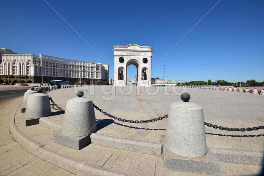 Астана - триумфальная арка. Казахстан