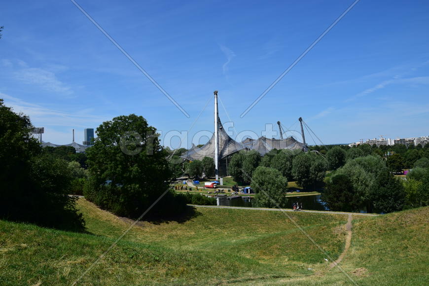 Германия, Мюнхен. Панорамный вид олимпийский стадион 