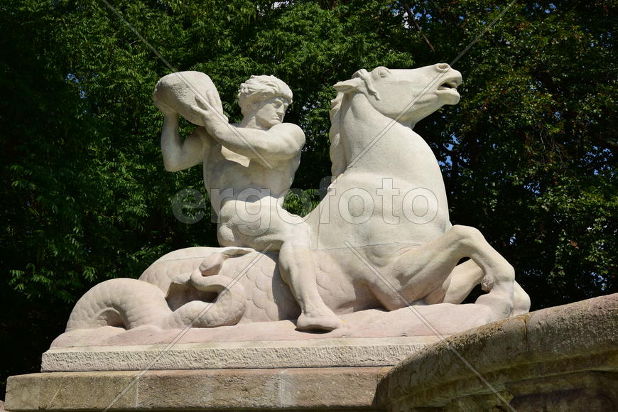 Деталь фонтана Виттельсбахов в Мюнхене