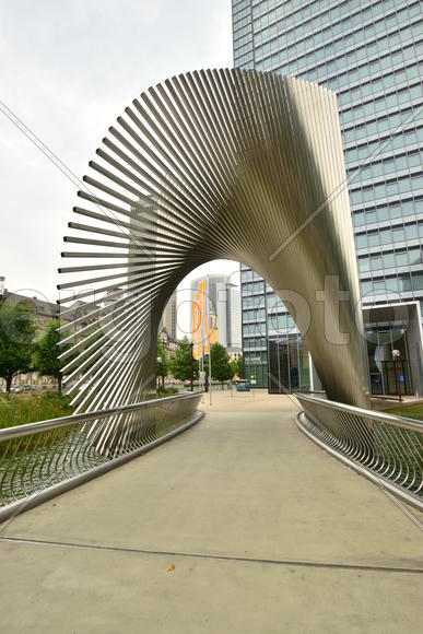 Арка во Франкфурте