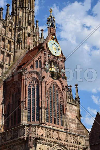 Германия - город Нюрнберг. Фасад здания 