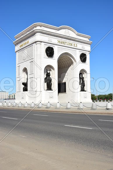 Астана - триумфальная арка. Казахстан